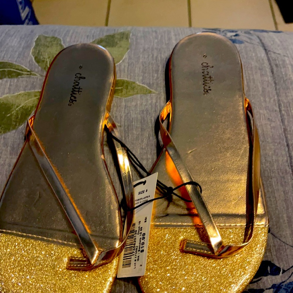 Chatties gold sandals